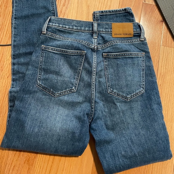 Aritzia Denim forum high rise slim jean - Picture 5 of 5